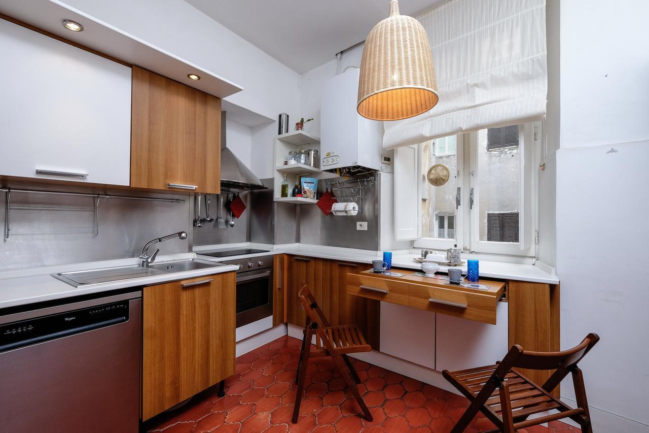 Apartment Via Giulia Art & Charm
